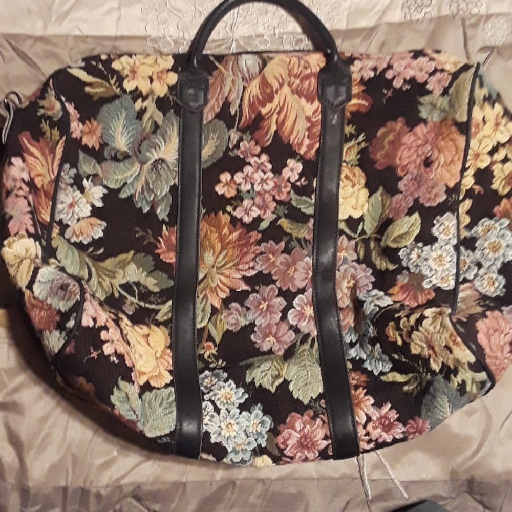 Large floral tote